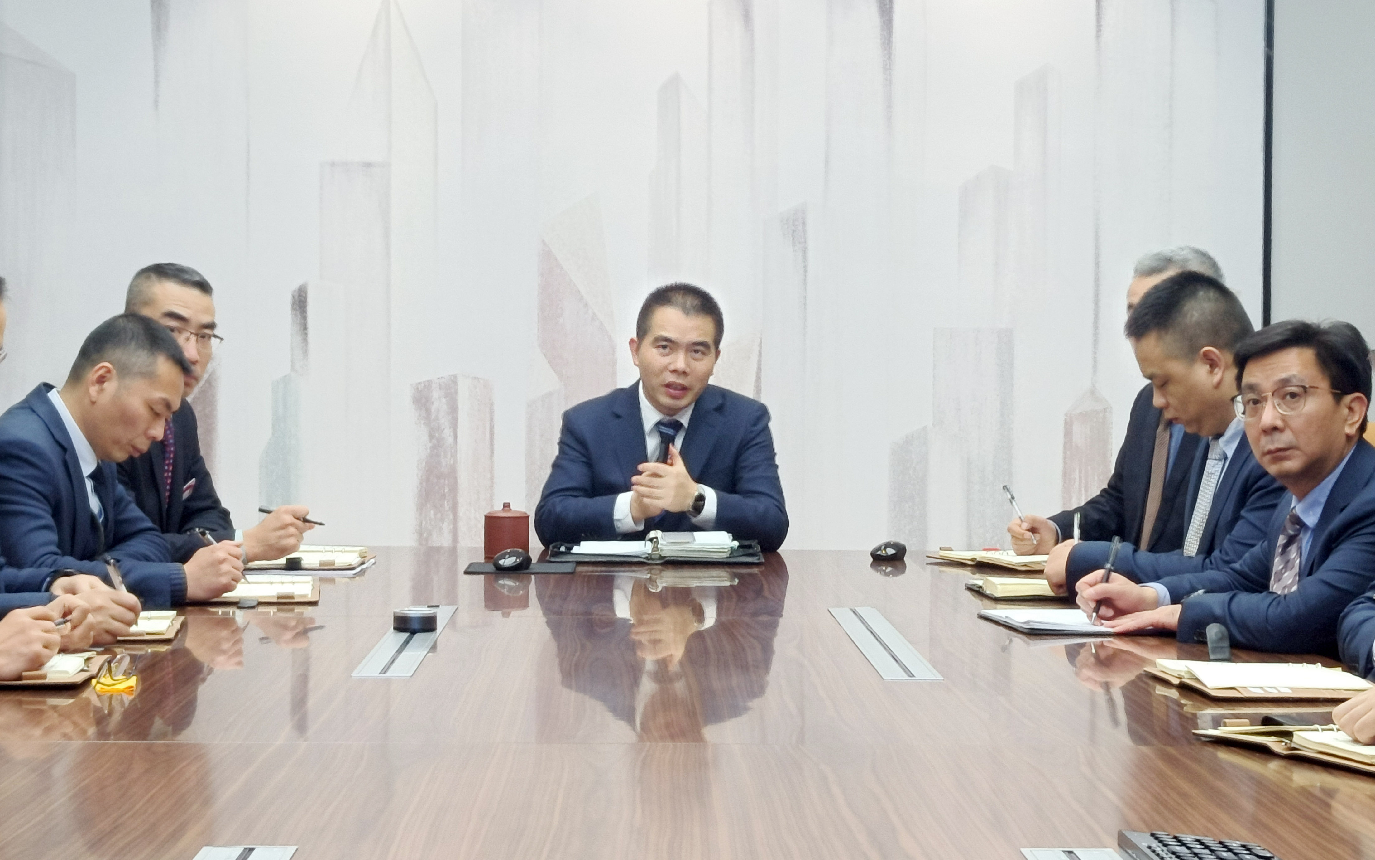 只有專業(yè)化才能抓好策劃、培訓(xùn)、監(jiān)督和改善